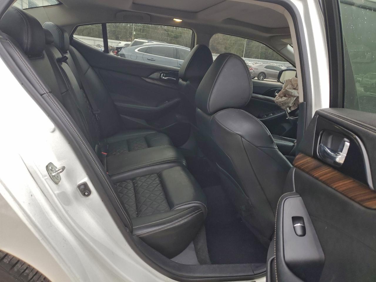 Nissan Maxima 3.5s Image 12