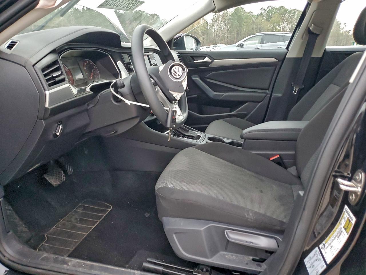 Volkswagen Jetta S Image 8