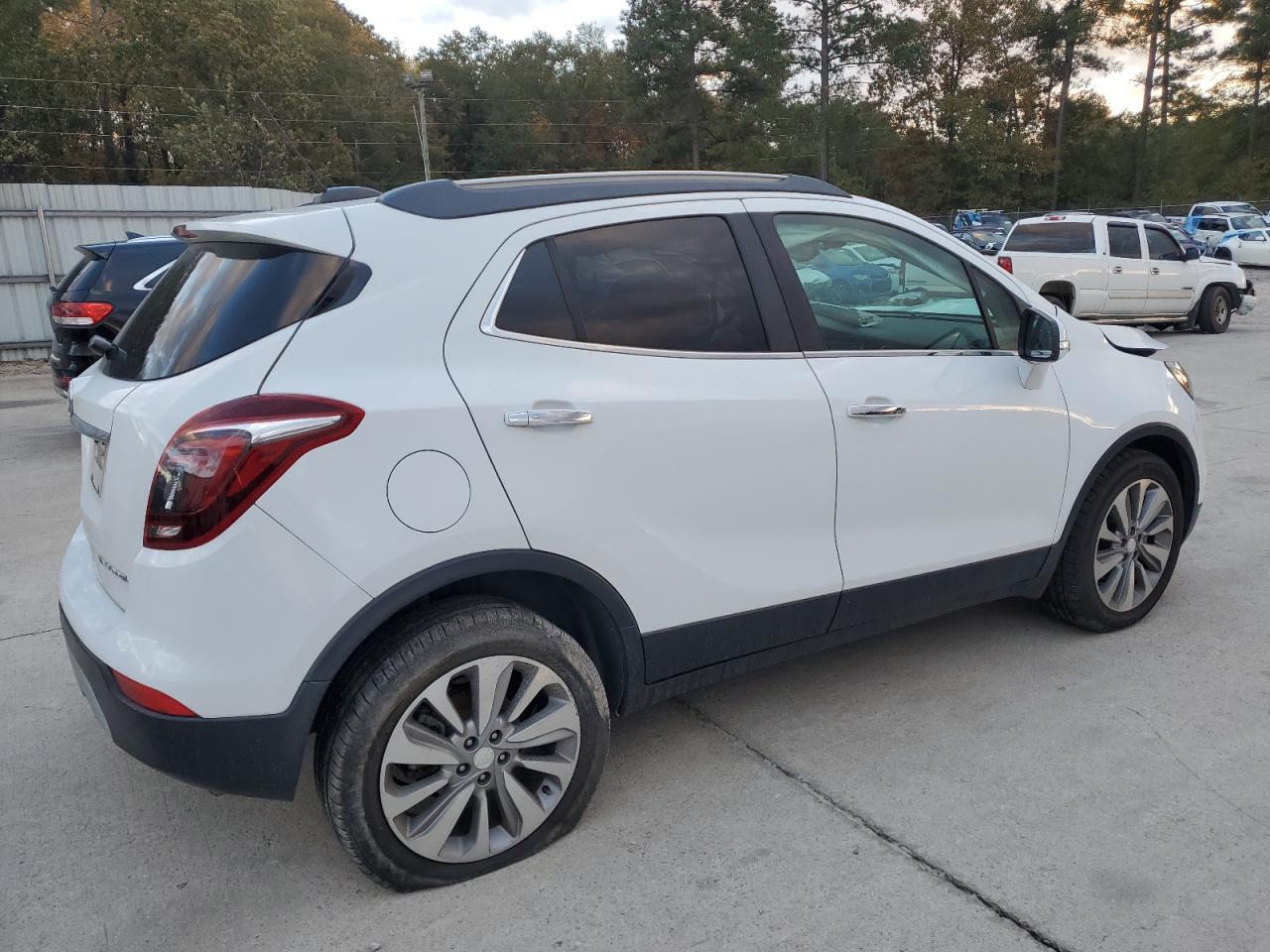 Buick Encore Preferred Image 11