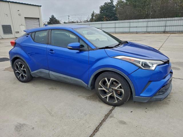 Toyota C-HR Xle Image 3
