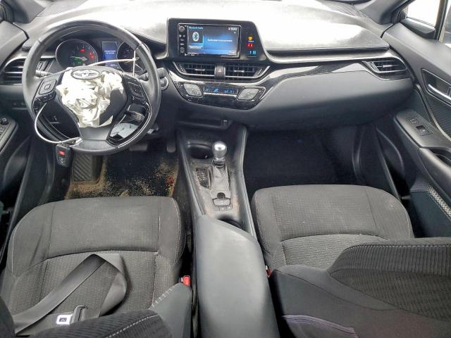 Toyota C-HR Xle Image 4