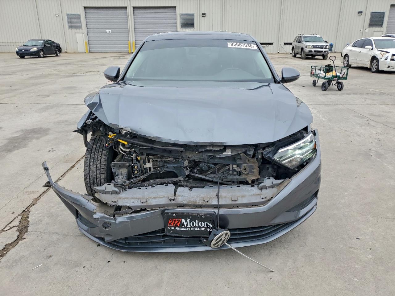 Volkswagen Jetta S Image 6