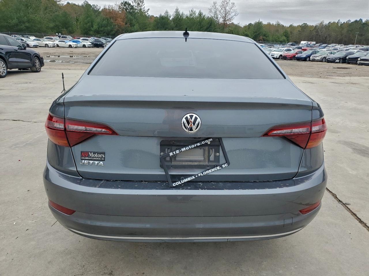 Volkswagen Jetta S Image 7