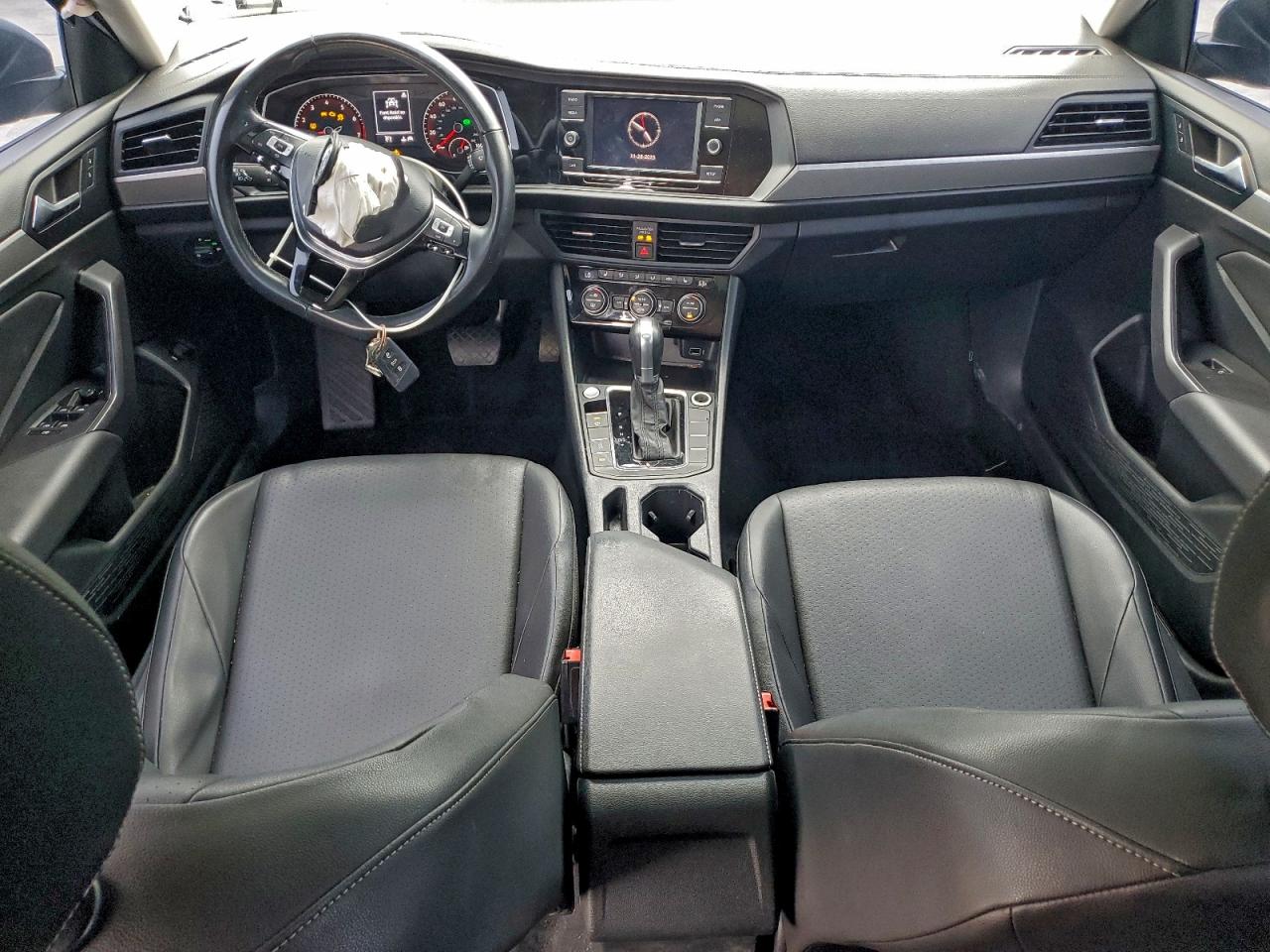 Volkswagen Jetta S Image 5