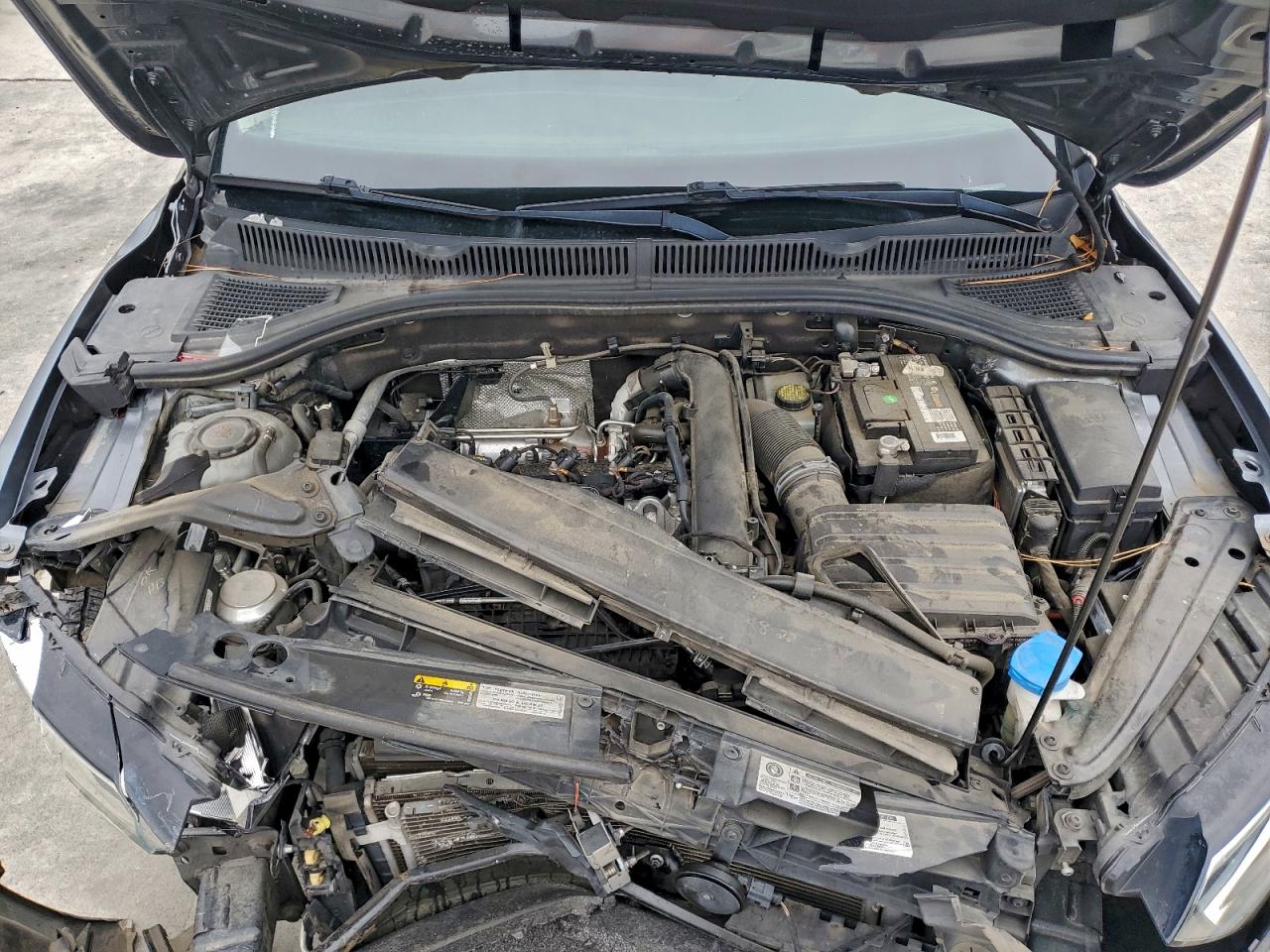 Volkswagen Jetta S Image 10