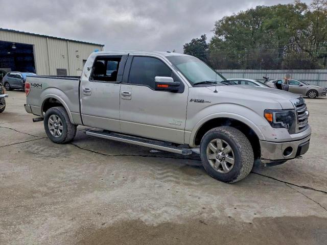 Ford F-150 Supercrew Image 6