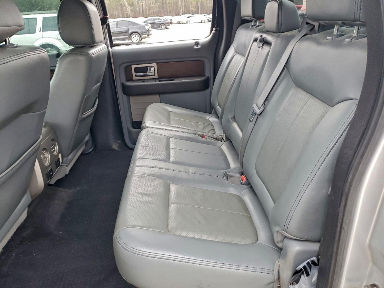 Ford F-150 Supercrew Image 9