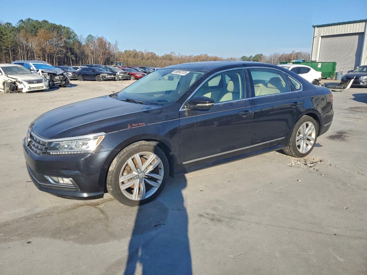 Volkswagen Passat Sel Premium Image 1