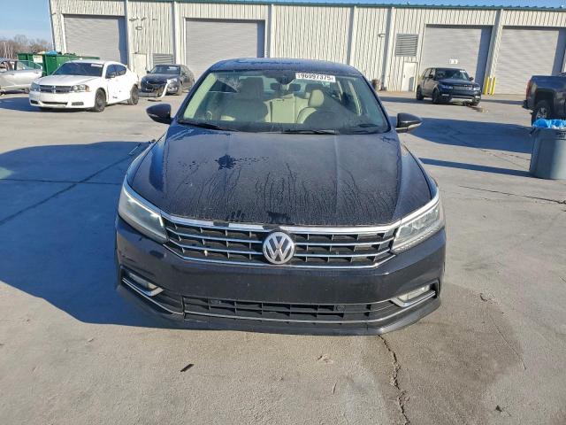 Volkswagen Passat Sel Premium Image 8