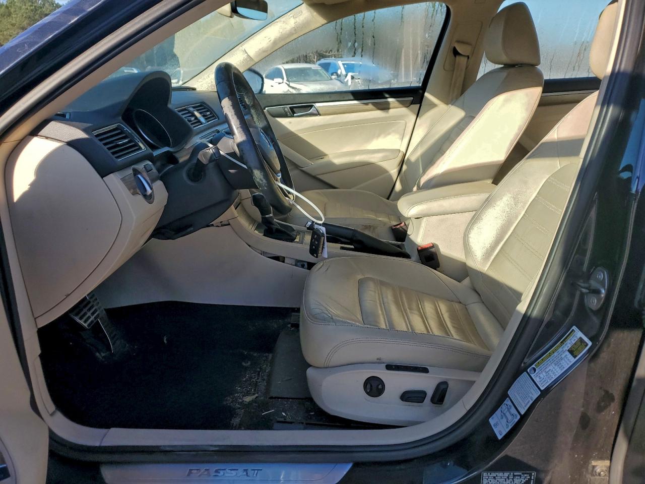 Volkswagen Passat Sel Premium Image 3