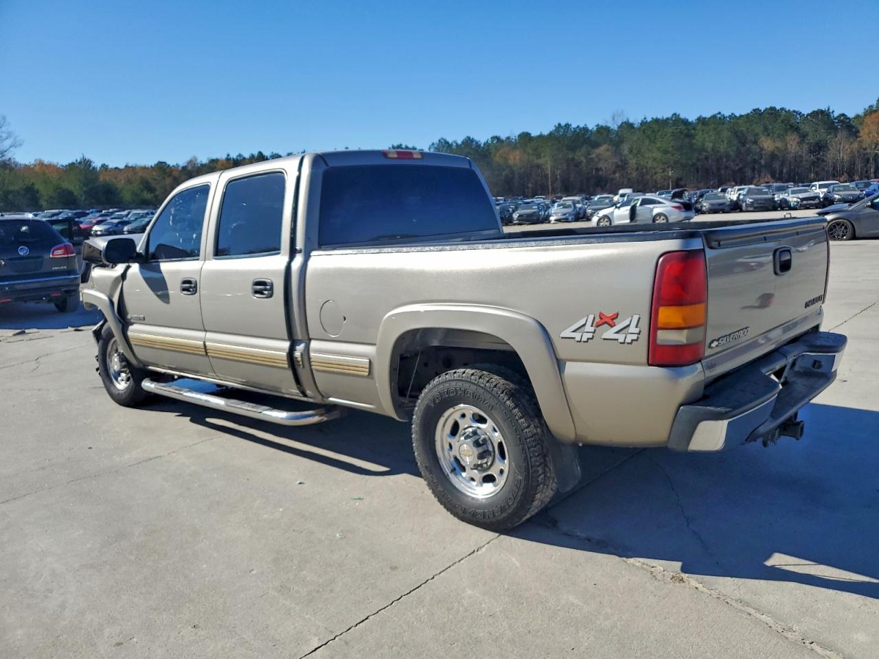 Chevrolet Silverado K1500 Heavy Duty Image 10