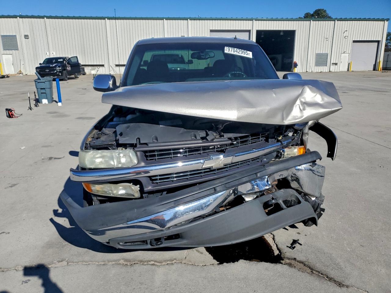 Chevrolet Silverado K1500 Heavy Duty Image 12