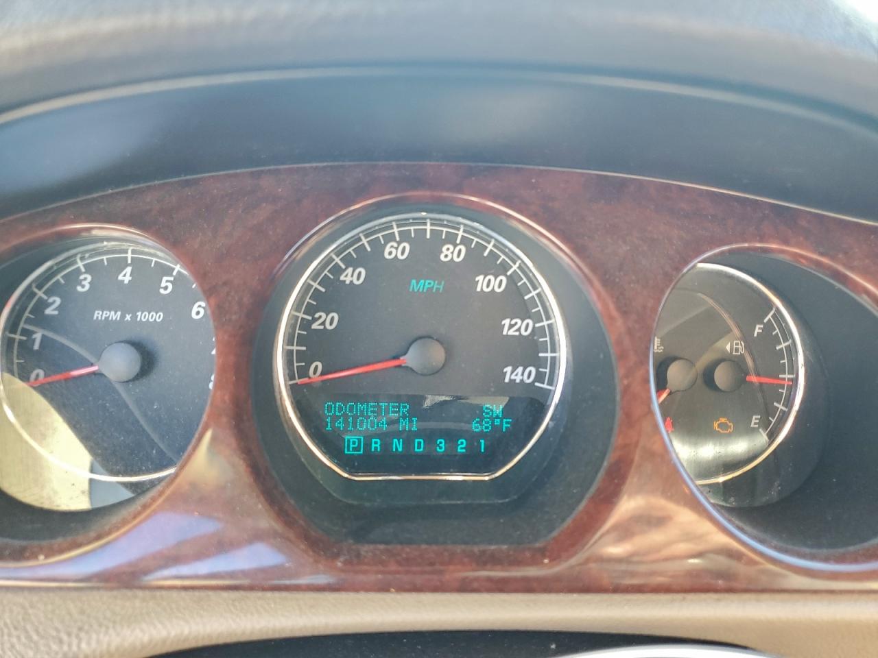 Buick Lucerne Cx Image 13