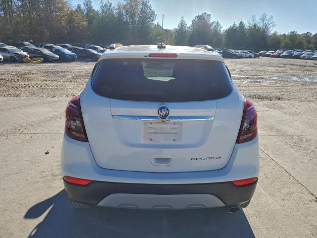 Buick Encore Essence Image 6