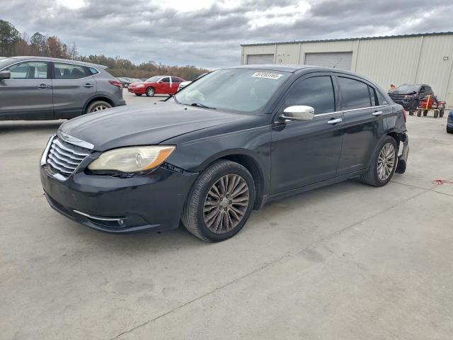  Salvage Chrysler 200