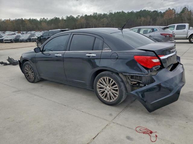 Chrysler 200 Limited Image 7