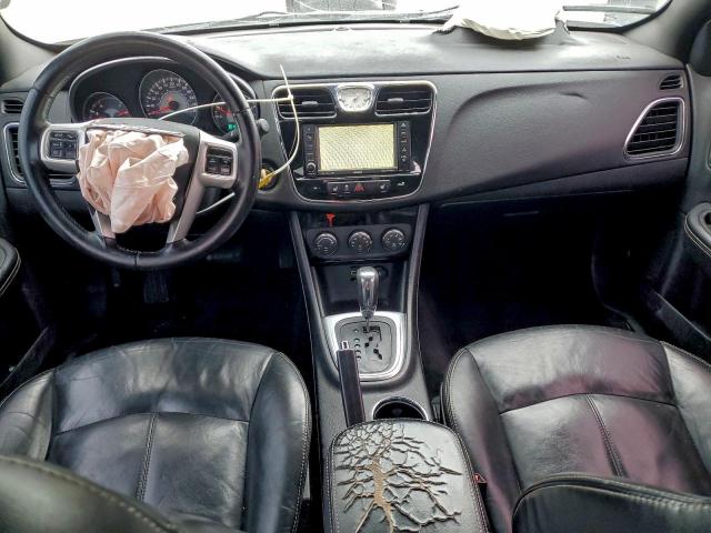 Chrysler 200 Limited Image 11