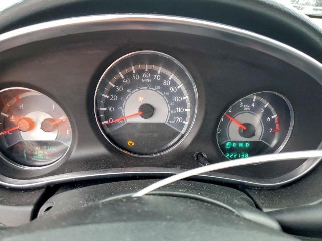 Chrysler 200 Limited Image 8