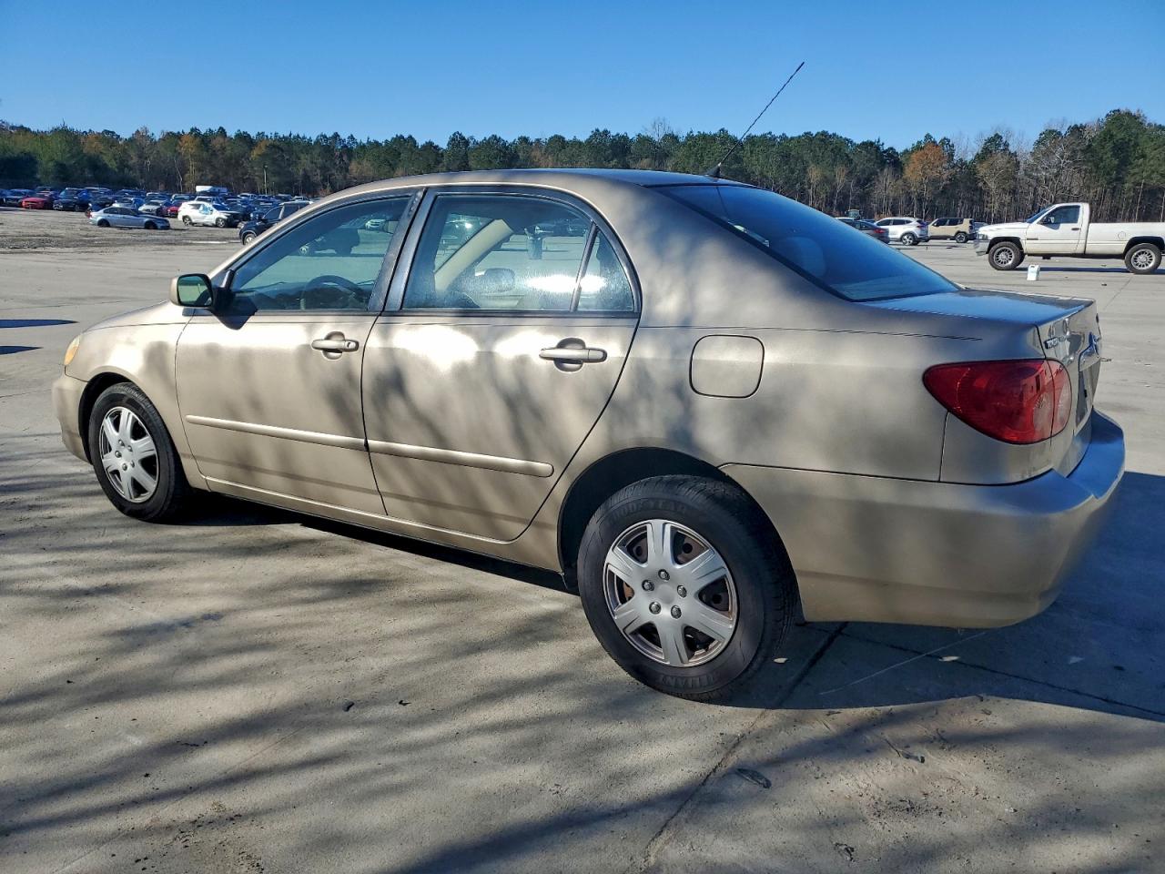 Toyota Corolla Ce Image 12