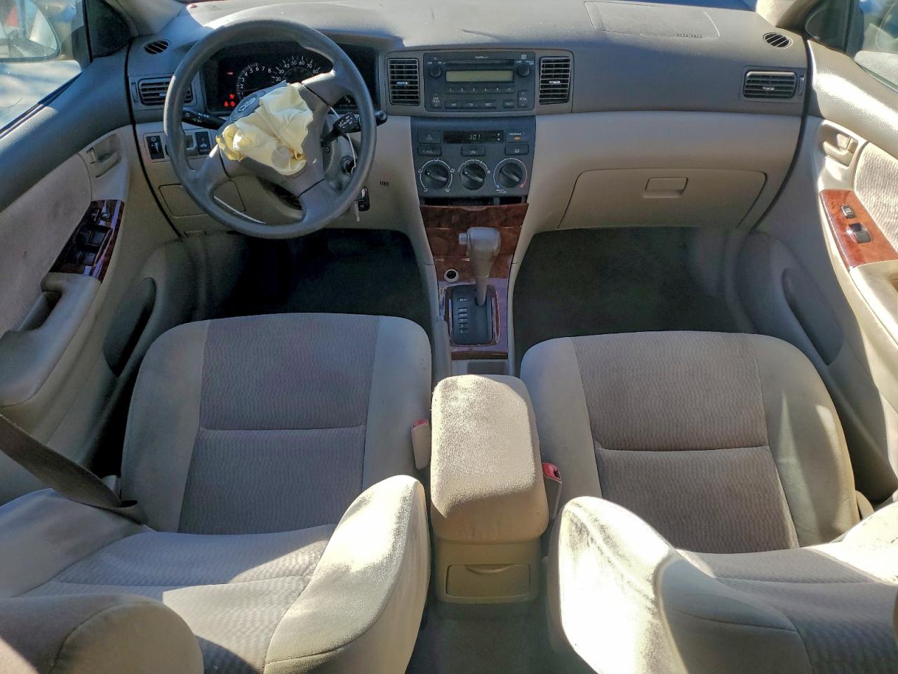 Toyota Corolla Ce Image 9