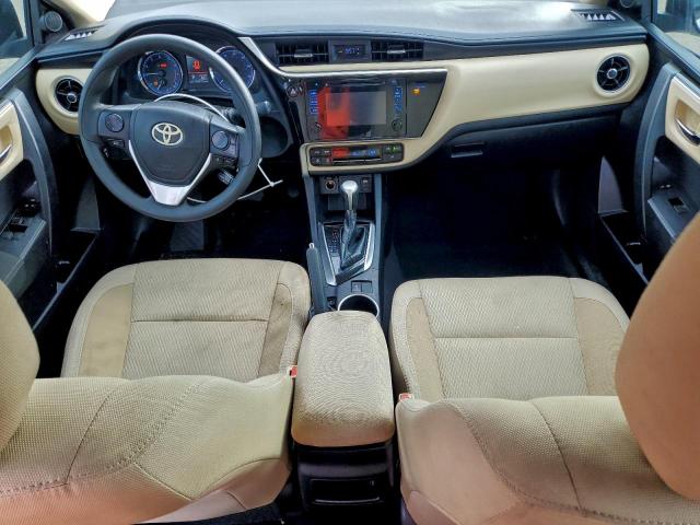 Toyota Corolla L Image 10