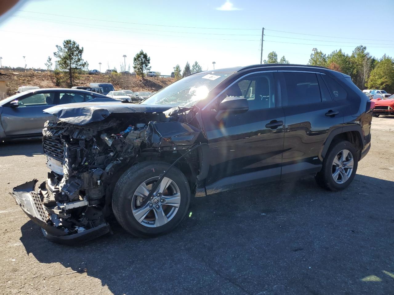 Toyota RAV4 Le Image 1