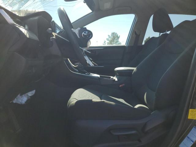 Toyota RAV4 Le Image 12