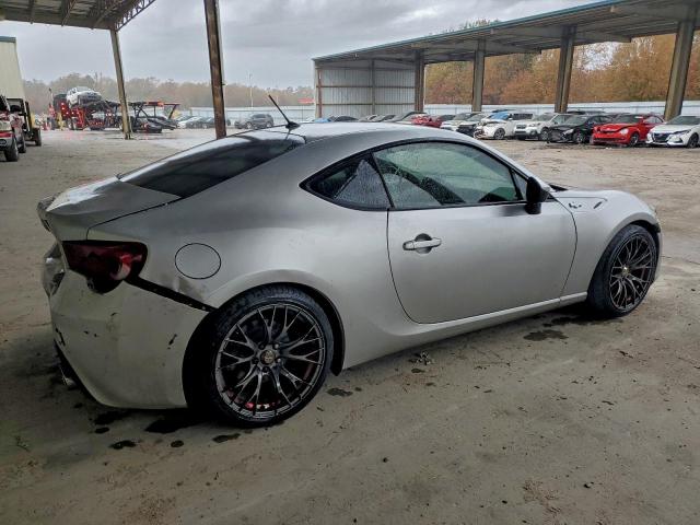 Toyota Scion Image 6