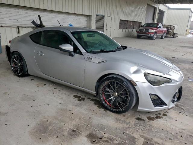 Toyota Scion Image 2