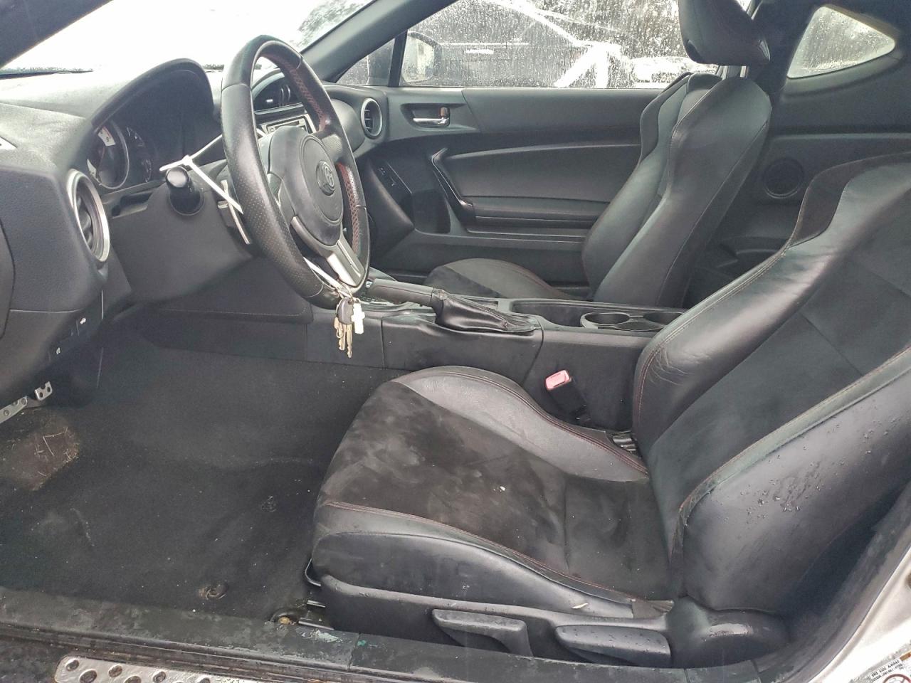 Toyota Scion Image 12