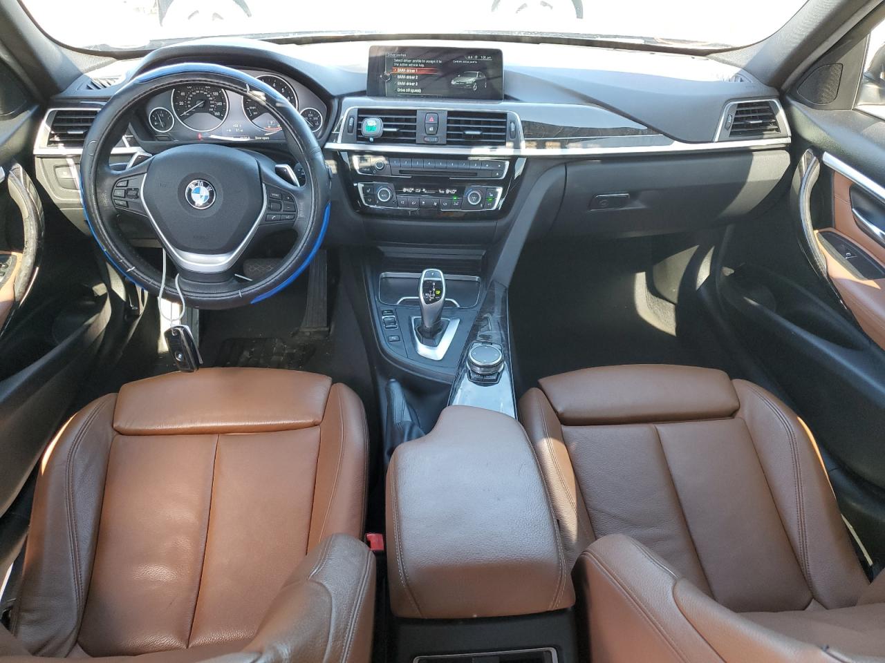 BMW 3 Series Xi Image 12