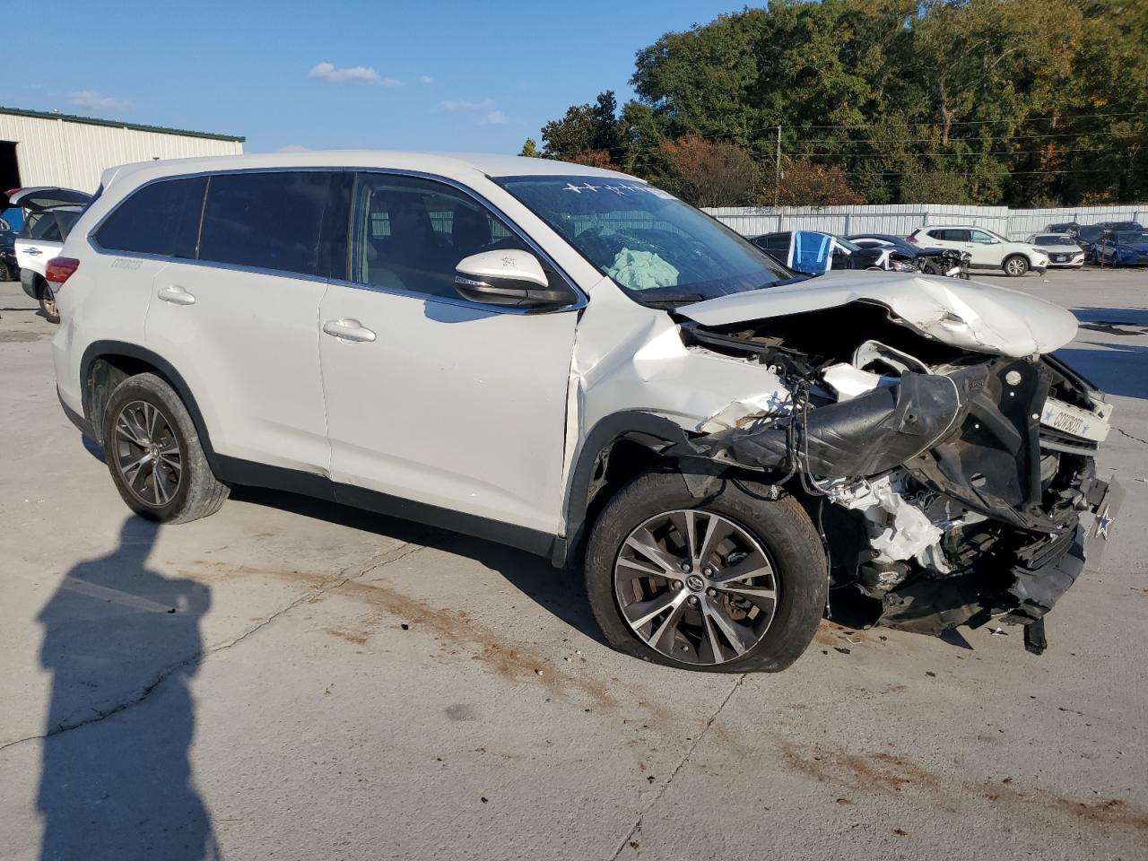 Toyota Highlander Le Image 11