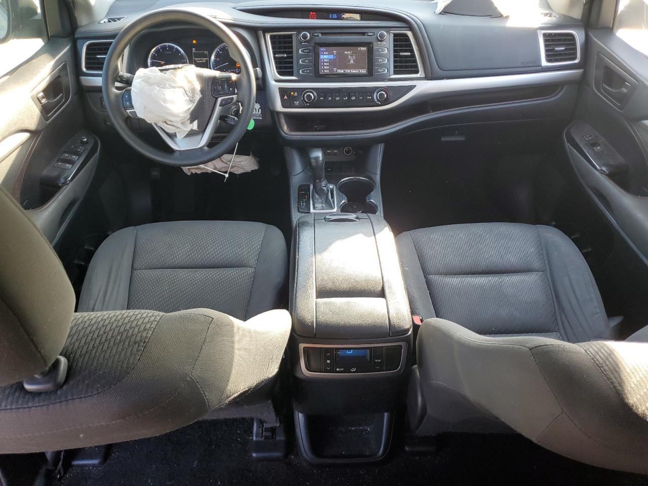 Toyota Highlander Le Image 14