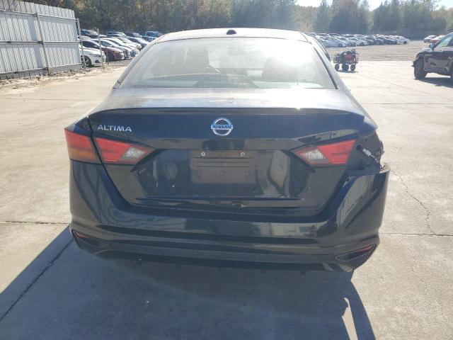 Nissan Altima S Image 3