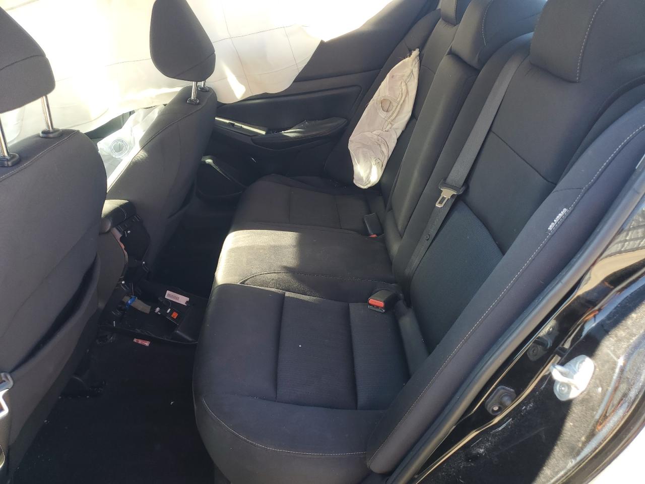 Nissan Altima S Image 7