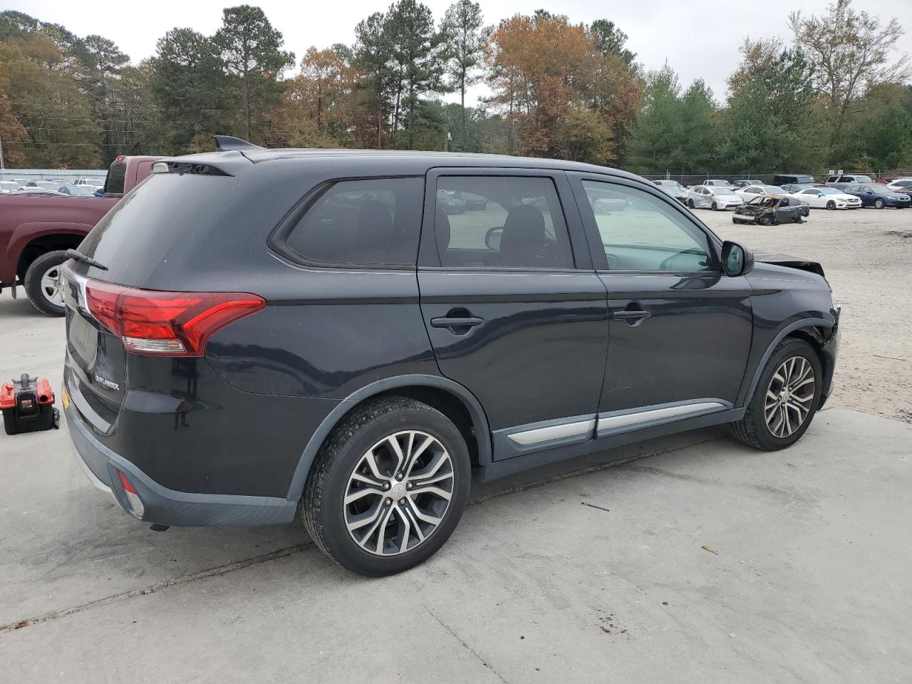 Mitsubishi Outlander Es Image 8