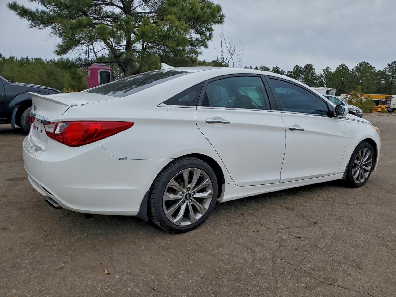 Hyundai SONATA Se Image 2