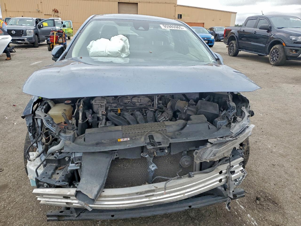 Toyota Corolla Le Image 8