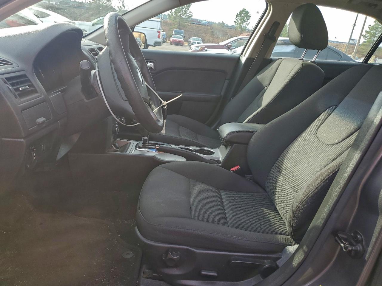 Ford Fusion Se Image 7