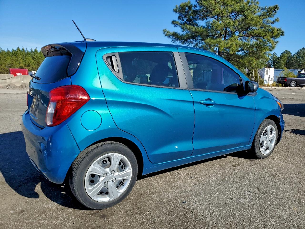 Chevrolet Spark Ls Image 4