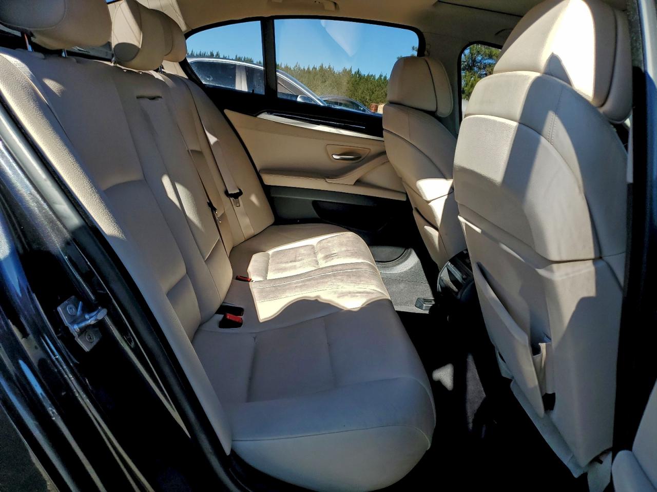 BMW 5 Series I Image 9