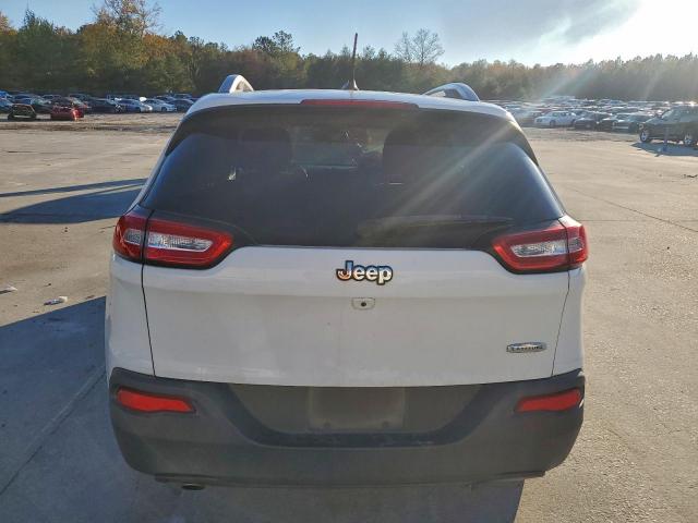 Jeep Grand Cherokee Latitude Image 2