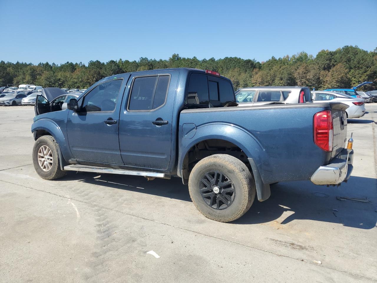 Nissan Frontier S Image 2