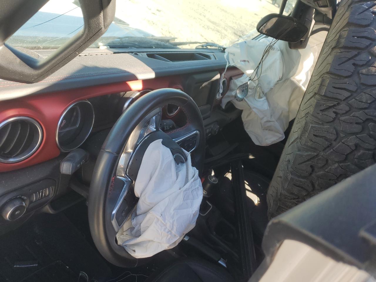 Jeep Wrangler Rubicon Image 10