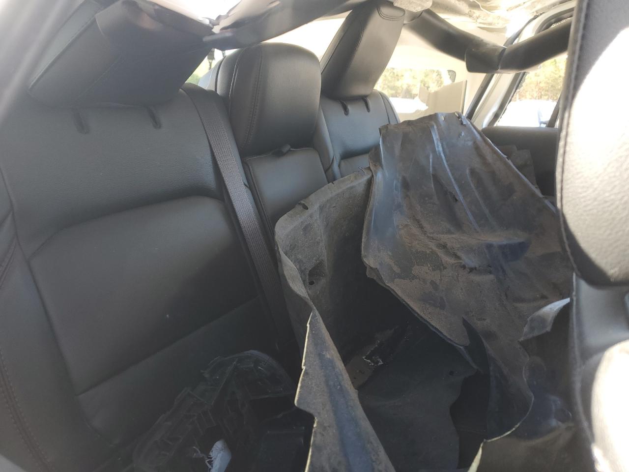 Jeep Wrangler Rubicon Image 12