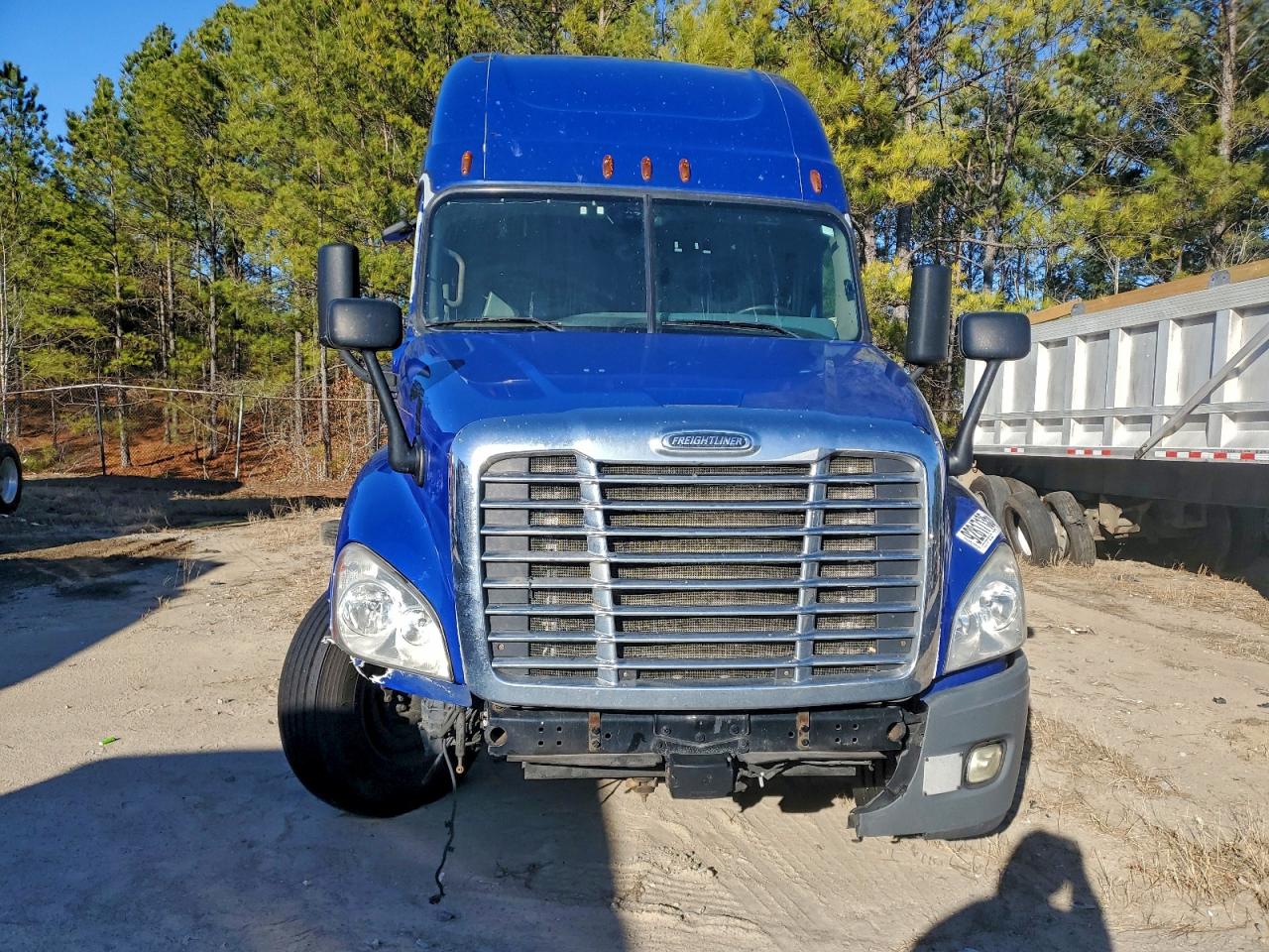 Freightliner Cascadia 1 Image 7