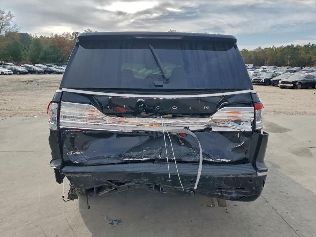 Lincoln Navigator L Reserve Image 11