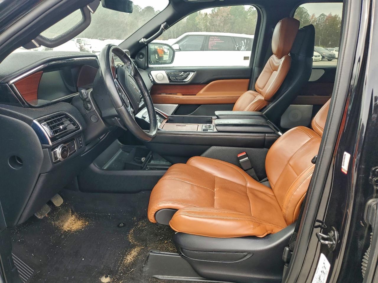 Lincoln Navigator L Reserve Image 8