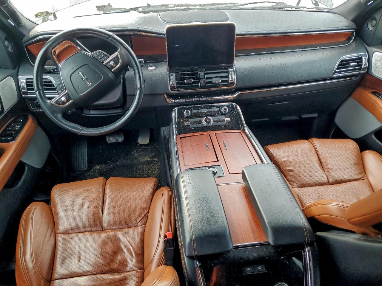 Lincoln Navigator L Reserve Image 13