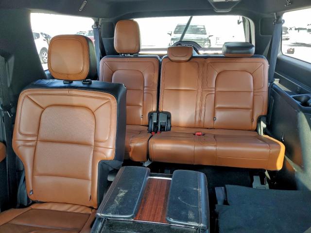 Lincoln Navigator L Reserve Image 2